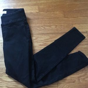 Black Old Navy Rockstar Jeggings- Size 4